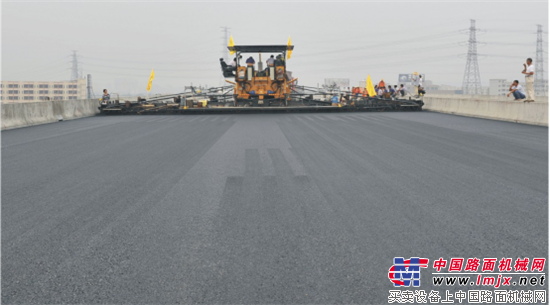 中大機械：不走尋常路 傳承匠心成就中國公路攤鋪專家